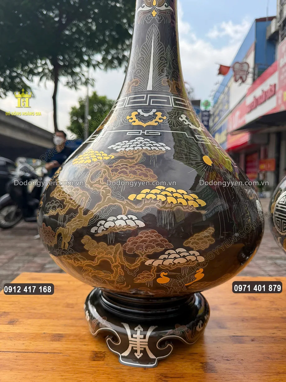 H&igrave;nh ảnh c&acirc;y t&ugrave;ng tươi tốt được chạm khảm sinh động